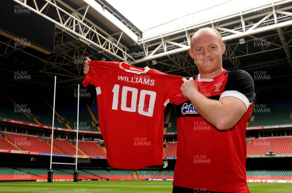 010612 - Wales Rugby Captains Run -Martyn Williams with a shirt with his name on it ahead of his sides match against the Barbarians where he will win his 100th cap when he comes off the bench