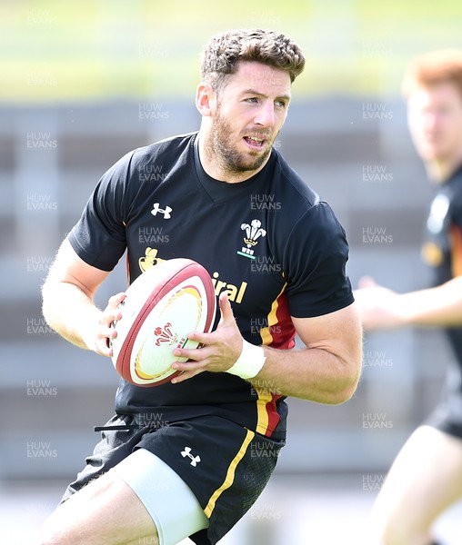 010617 - Wales Rugby Training - Alex Cuthbert during training