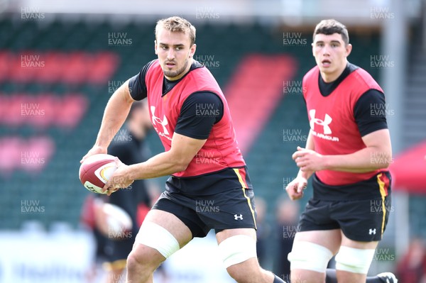 010617 - Wales Rugby Training - Ollie Griffiths during training