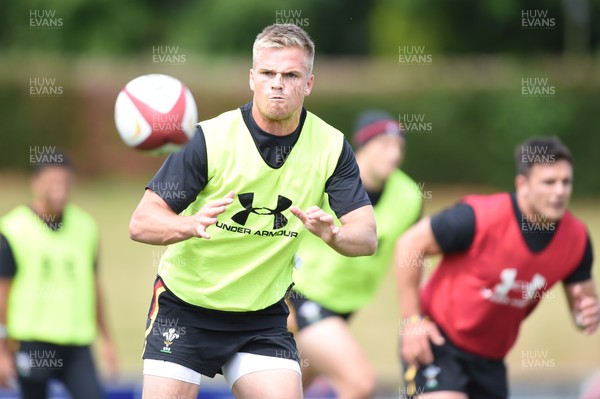 010617 - Wales Rugby Training - Gareth Anscombe during training