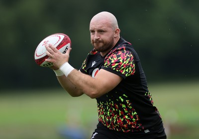 010626 - Wales Rugby Training on the first day of camp at the start of the Nations Championship - Dillon Lewis during training