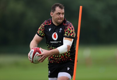 010626 - Wales Rugby Training on the first day of camp at the start of the Nations Championship - Ryan Elias during training