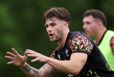 010626 - Wales Rugby Training on the first day of camp at the start of the Nations Championship - Joe Roberts during training