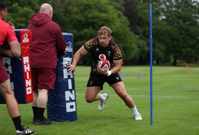 010626 - Wales Rugby Training on the first day of camp at the start of the Nations Championship - Jac Morgan during training