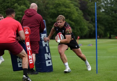 010626 - Wales Rugby Training on the first day of camp at the start of the Nations Championship - Jac Morgan during training