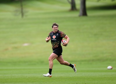 010626 - Wales Rugby Training on the first day of camp at the start of the Nations Championship - Ryan Woodman during training
