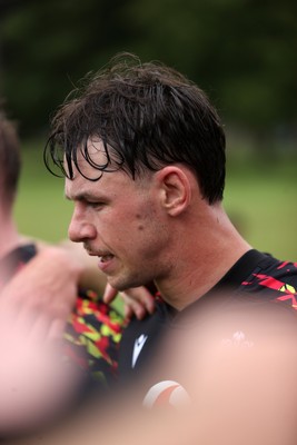 010626 - Wales Rugby Training on the first day of camp at the start of the Nations Championship - Tom Rogers during training