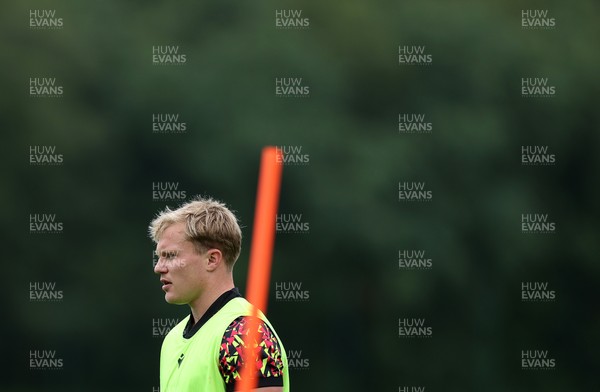 010626 - Wales Rugby Training on the first day of camp at the start of the Nations Championship - Blair Murray during training