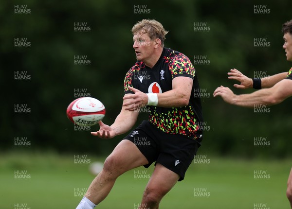 010626 - Wales Rugby Training on the first day of camp at the start of the Nations Championship - Jac Morgan during training