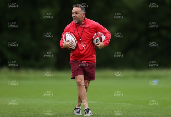010626 - Wales Rugby Training on the first day of camp at the start of the Nations Championship - Matt Sherratt during training