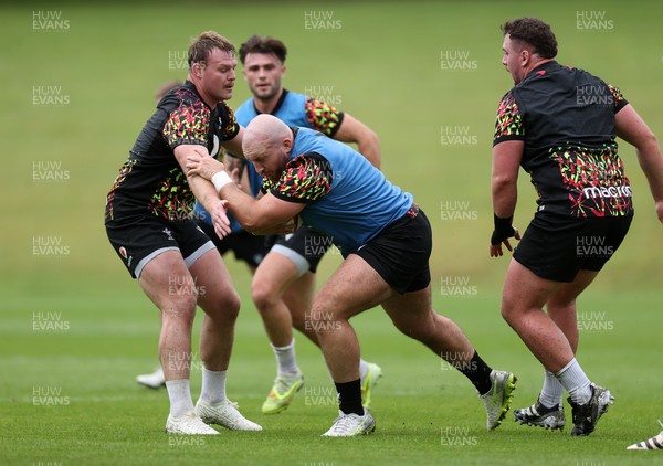 010626 - Wales Rugby Training on the first day of camp at the start of the Nations Championship - Dillon Lewis during training