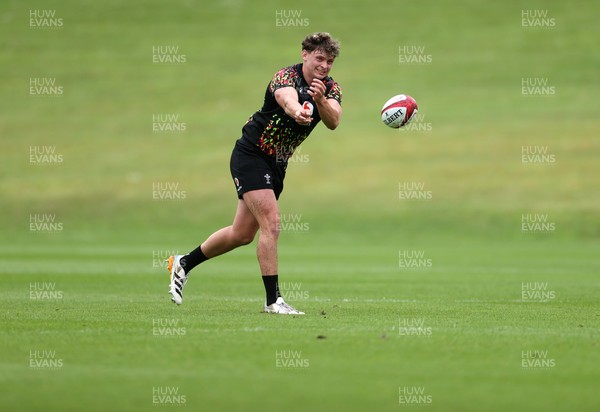 010626 - Wales Rugby Training on the first day of camp at the start of the Nations Championship - Ryan Woodman during training