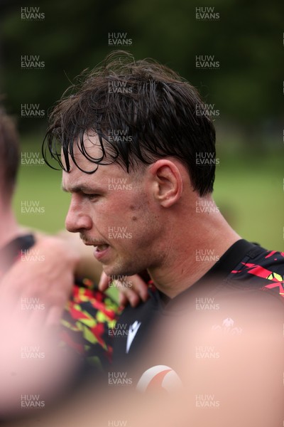 010626 - Wales Rugby Training on the first day of camp at the start of the Nations Championship - Tom Rogers during training
