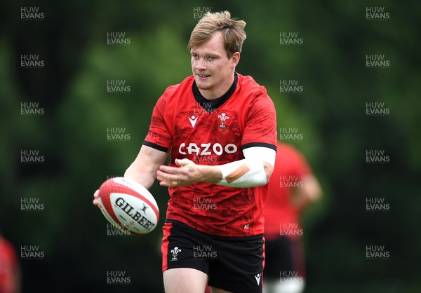 010721 - Wales Rugby Training - Nick Tompkins during training