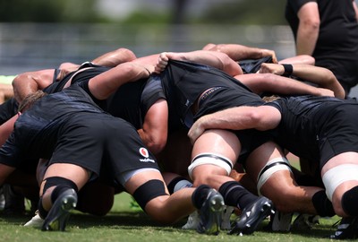 010725 - Wales Rugby Training on Tuesday in Kitakyushu in the week leading up to their first test against Japan - Scrum