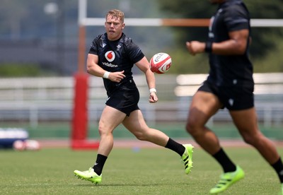 010725 - Wales Rugby Training on Tuesday in Kitakyushu in the week leading up to their first test against Japan - Sam Costelow during training