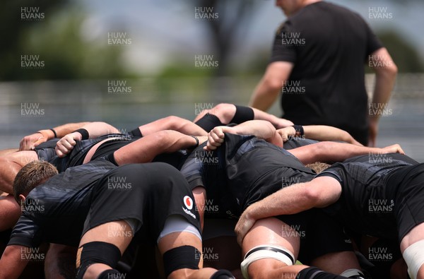 010725 - Wales Rugby Training on Tuesday in Kitakyushu in the week leading up to their first test against Japan - Scrum