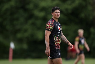 010726 - Wales Rugby Training ahead of the first Nations Championship game against Fiji - Louis Rees-Zammit during training