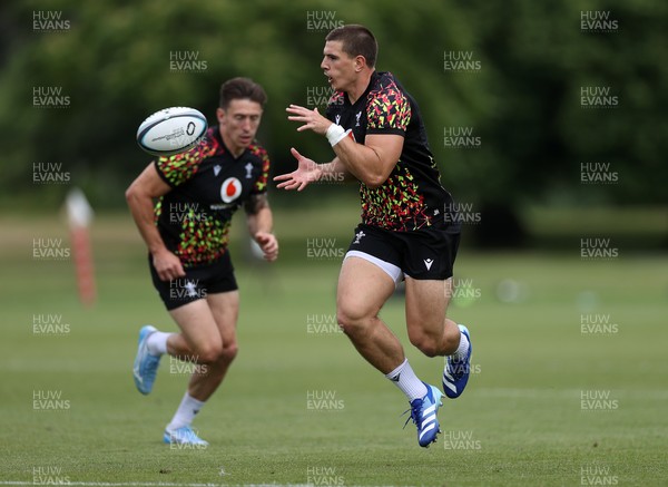 010726 - Wales Rugby Training ahead of the first Nations Championship game against Fiji - Joe Hawkins during training