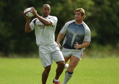 01.08.07 - Wales Rugby Training - Aled Brew takes a pass during training 