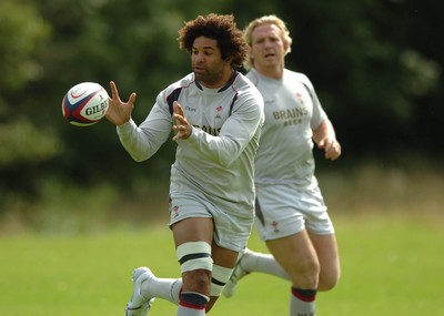 01.08.07 - Wales Rugby Training - Colin Charvis takes a pass during training 