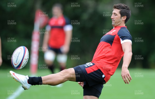 01.08.11 - Wales Rugby Training - Gavin Henson during training. 
