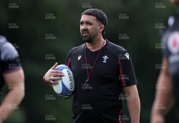 010923 - Wales Rugby Training in their last session in Wales before travelling to France for the Rugby World Cup - Contact Area Coach Jonathan Thomas during training