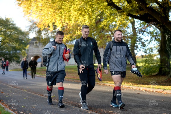 011118 - Wales Rugby Training - Jarrod Evans, George North and Dillon Lewis during training