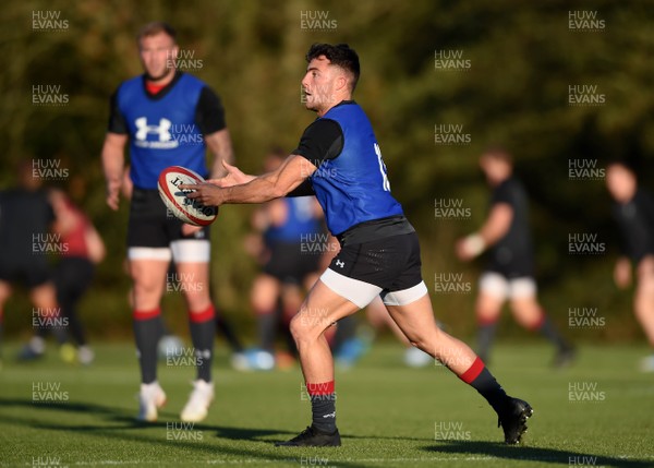 011118 - Wales Rugby Training - Luke Morgan during training
