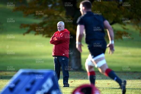 011118 - Wales Rugby Training - Warren Gatland during training
