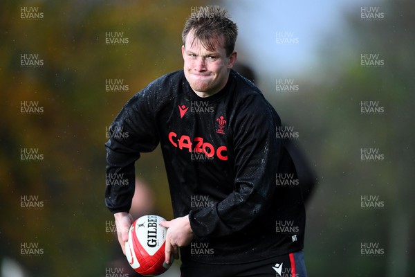 011122 - Wales Rugby Training - Nick Tompkins during training