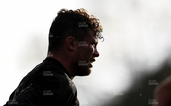 011122 - Wales Rugby Training - Will Rowlands during training