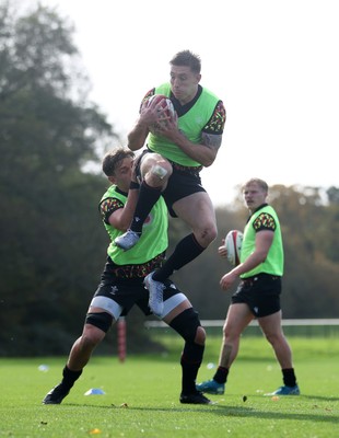 011125 - Wales Rugby Training - Josh Adams during training
