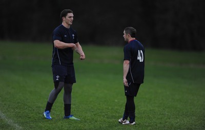 01.12.11 - Wales Rugby Training - Shane Williams talks to George North during training. 