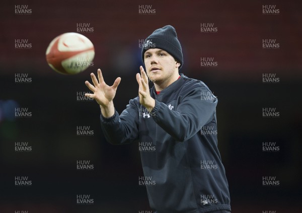 011217 - Wales Rugby Training - Steff Evans during training
