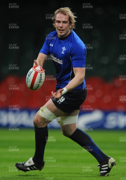 02.02.11 - Wales Rugby Training - Alun Wyn Jones during training. 