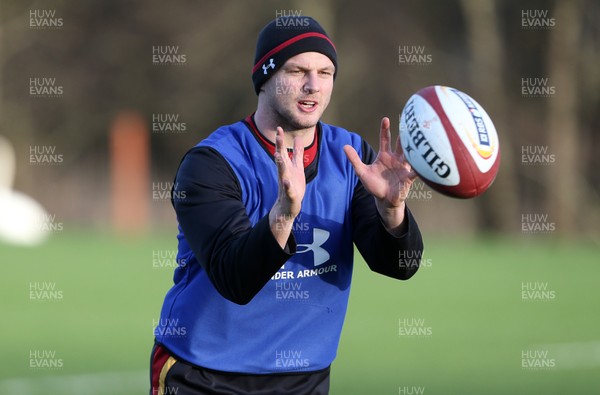 020216 - Wales Rugby Training - Dan Biggar during training