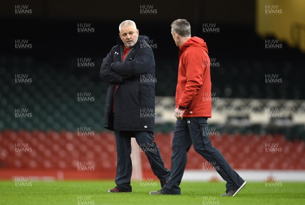 020218 - Wales Rugby Training - Warren Gatland and Rob Howley during training