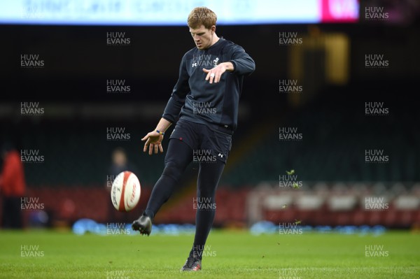 020218 - Wales Rugby Training - Rhys Patchell during training