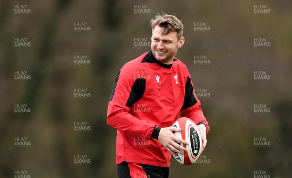 020221 - Wales Rugby Training - Dan Biggar during training