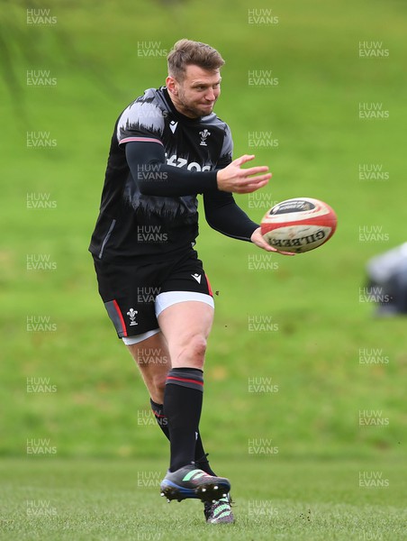 020223 - Wales Rugby Training - Dan Biggar during training