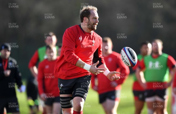 020320 - Wales Rugby Training - Alun Wyn Jones during training