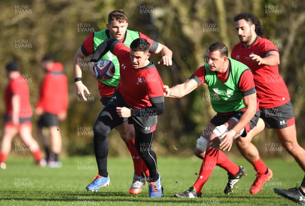 020320 - Wales Rugby Training - Owen Watkin during training