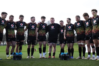 020326 - Wales Rugby Training - Wales team huddle