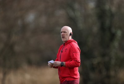 020326 - Wales Rugby Training - Steve Tandy, Head Coach during training