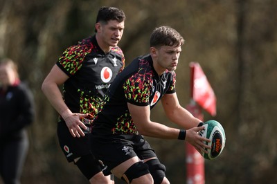 020326 - Wales Rugby Training - Alex Mann during training