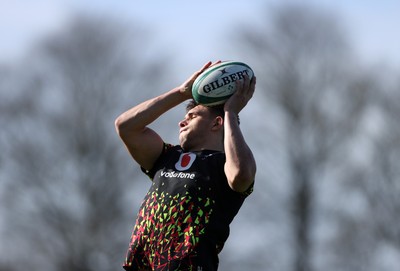 020326 - Wales Rugby Training - Dafydd Jenkins during training