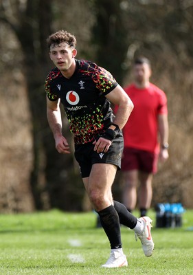 020326 - Wales Rugby Training - Louie Hennessey during training