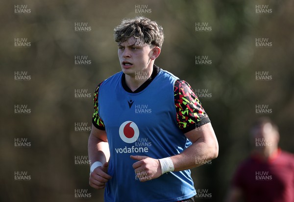 020326 - Wales Rugby Training - Ryan Woodman during training