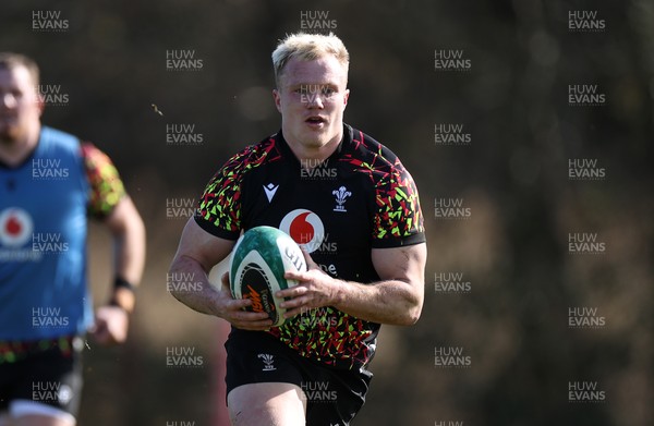 020326 - Wales Rugby Training - Blair Murray during training